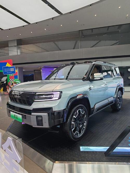 深圳147比亚迪方程豹硬派越野的爆款，英菲尼迪35周年与你共成长